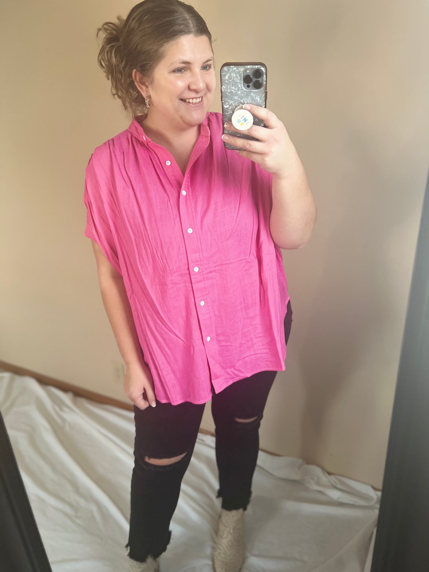 Obsessed is an understatement. I love everything about this top. Flowy, bright, comfy, SO CUTE.
Fit: This is an oversized fit. You could easily size down one. I did