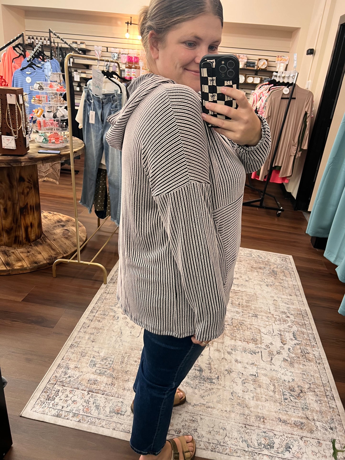 Ribbed Hooded Pullover - Black
