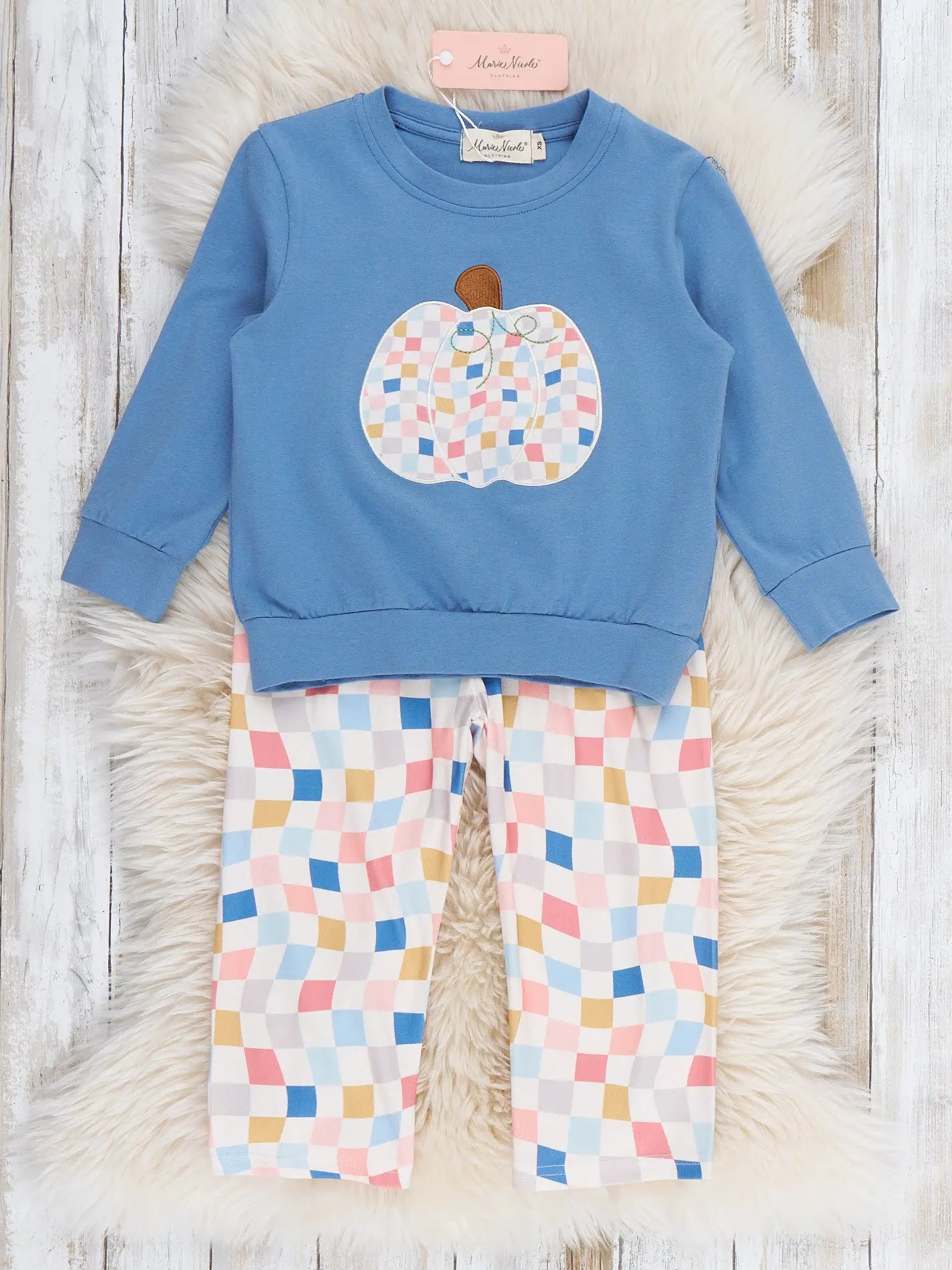 Checkered Pumpkin Outfit