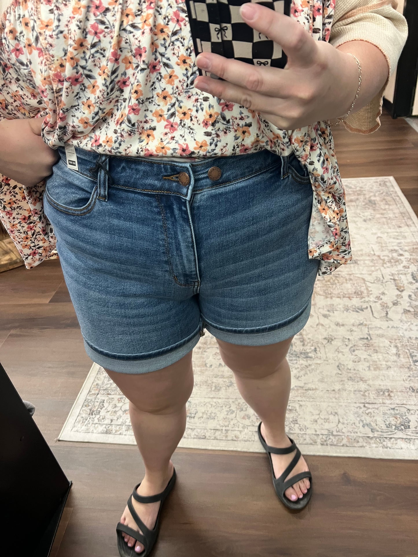 Mid-Length Dad Short