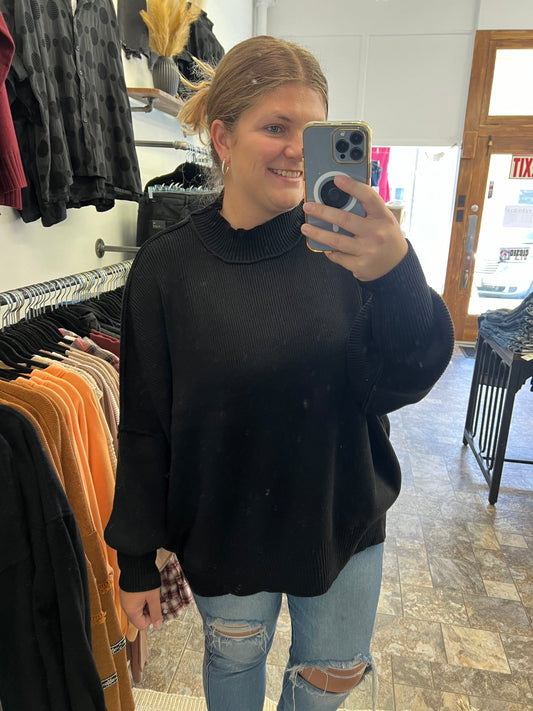 Another great sweater you're going to NEED this season! Who doesn't love a great neutral flowy sweater?! Being a little on the heavier side, it will take you all the