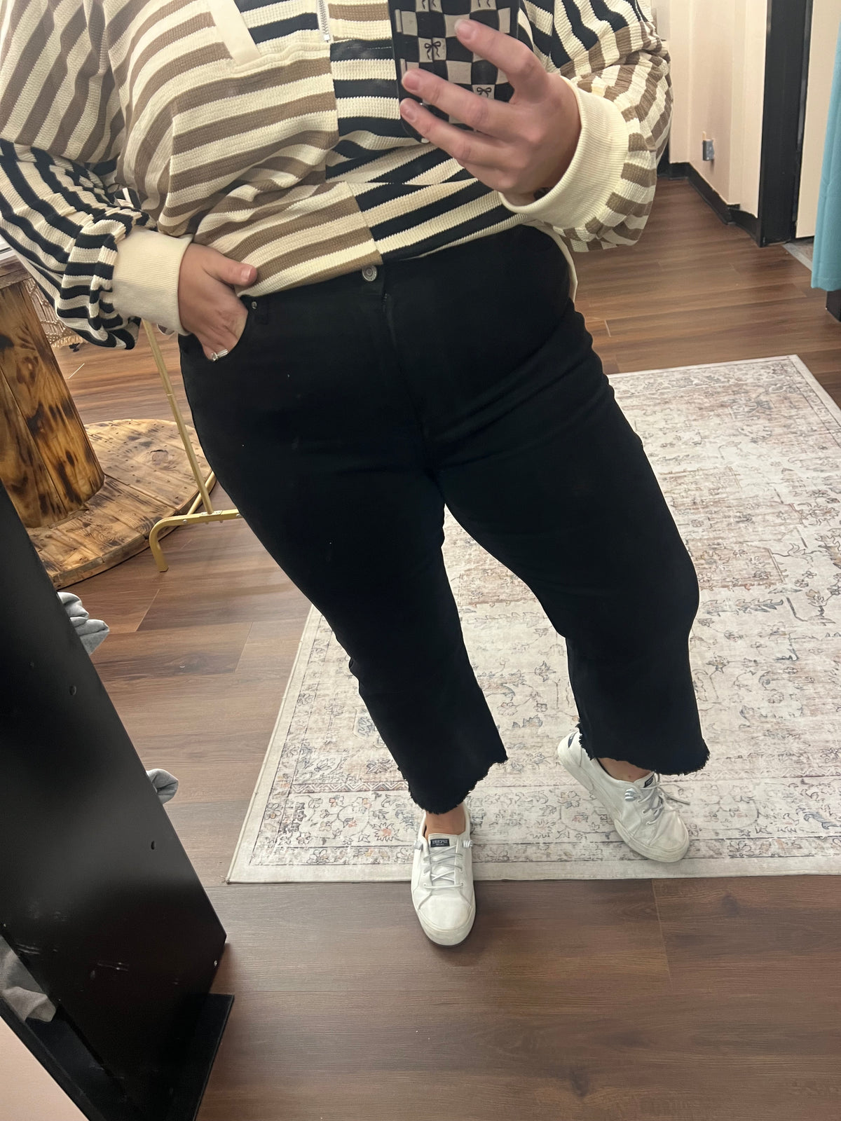 Bootcut Cropped Pant - Black