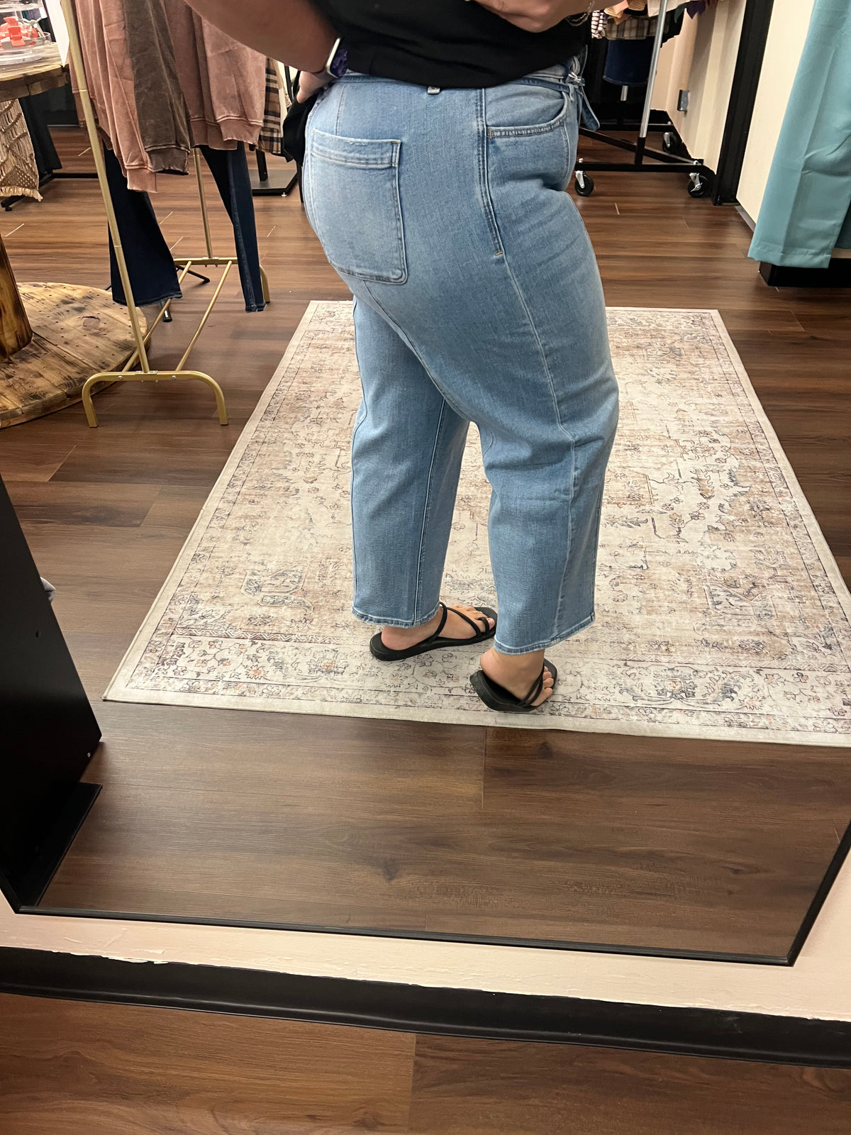 Tie Crop Barrel Jean