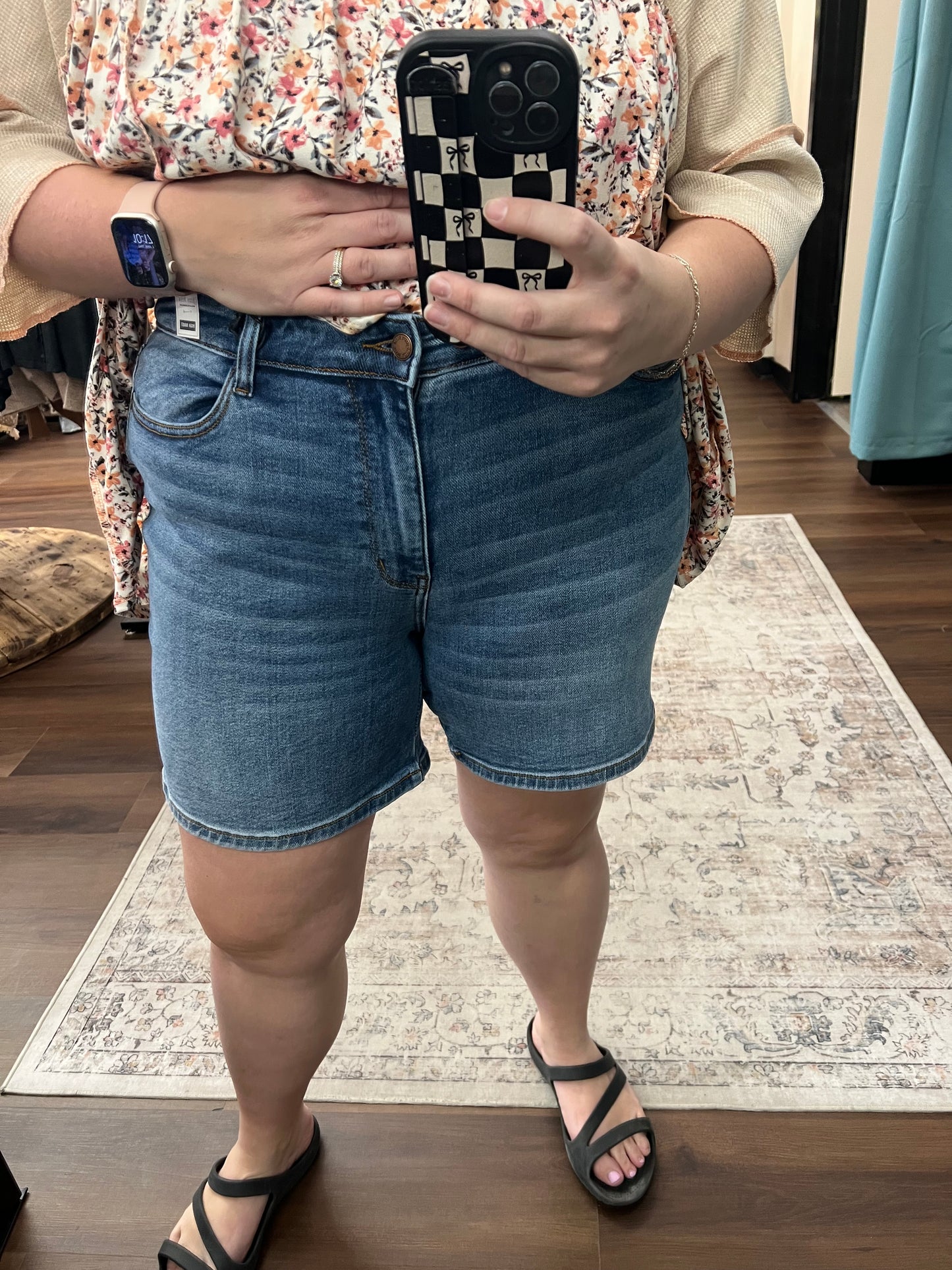 Mid-Length Dad Short