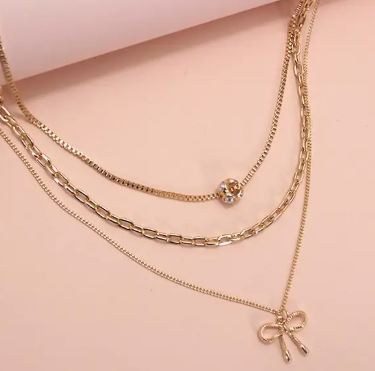 Pearl/Bow Layered Necklace
