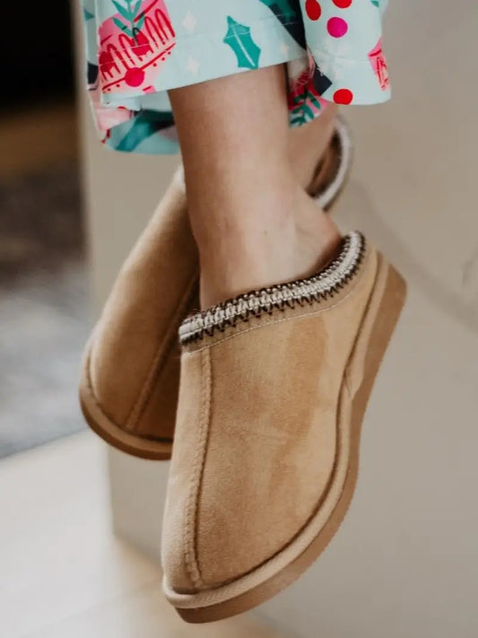 Sand Embroidered Slippers